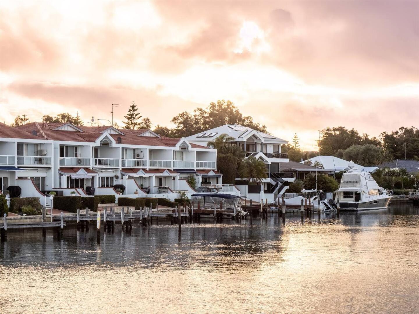 Dock Canal View-Jetty For Your Own Boat! Villa Mandurah Exterior photo